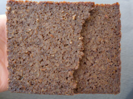 Archiv der angebissenen Brotscheiben